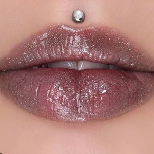 Jeffree Star Six Feet Under The Gloss